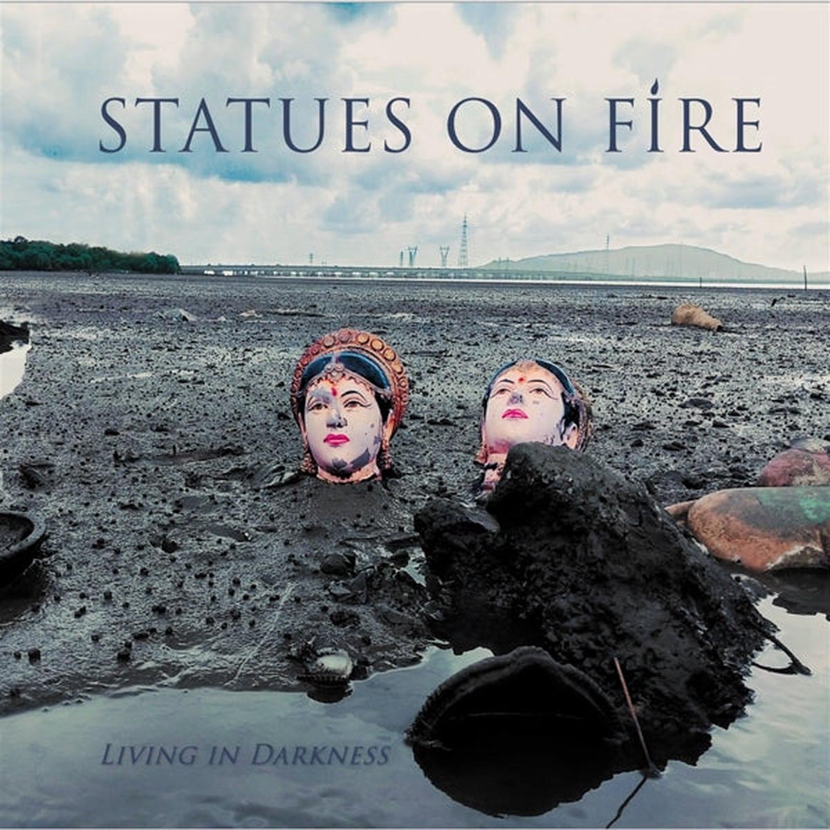 Statues On Fire – Living In Darkness (LP)