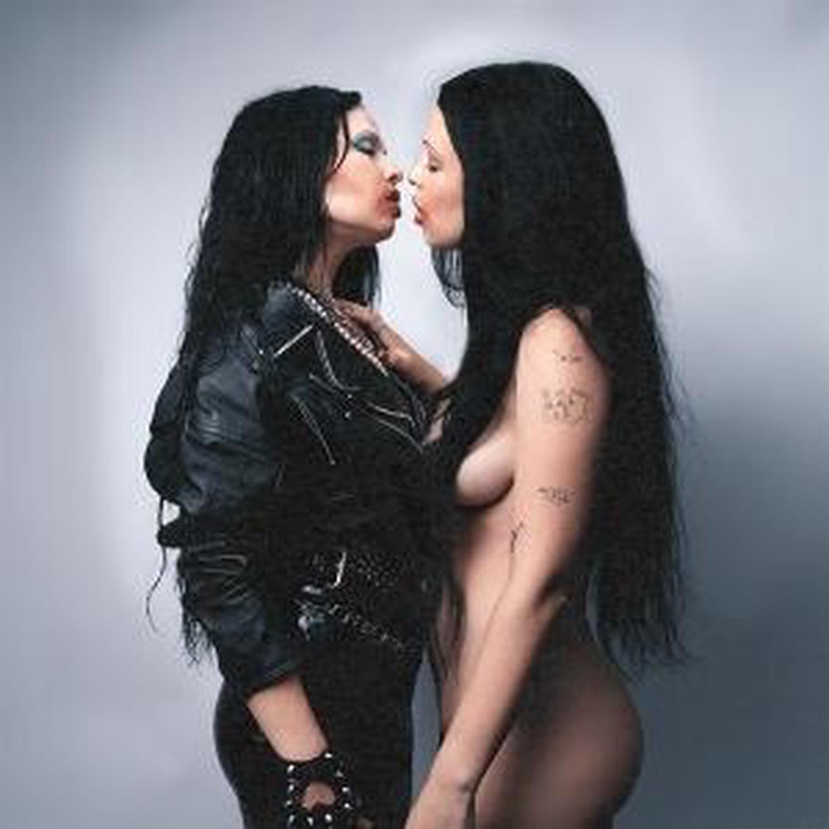 Kelsy & the Heroines Karter – Love Made Me Do It (LP)